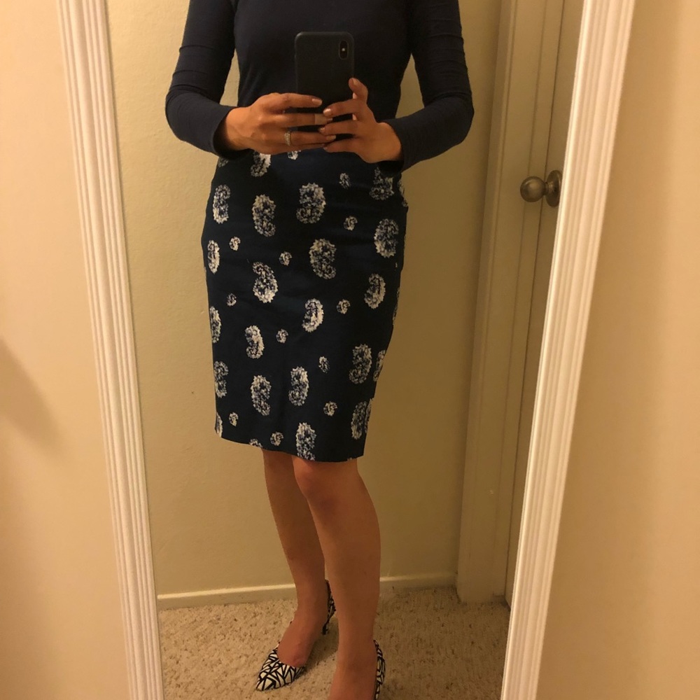 ✨ NWT ✨ the Limited Pencil Skirt, floral paisley